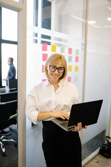 Amelia Brooks, Partner Coordination Manager